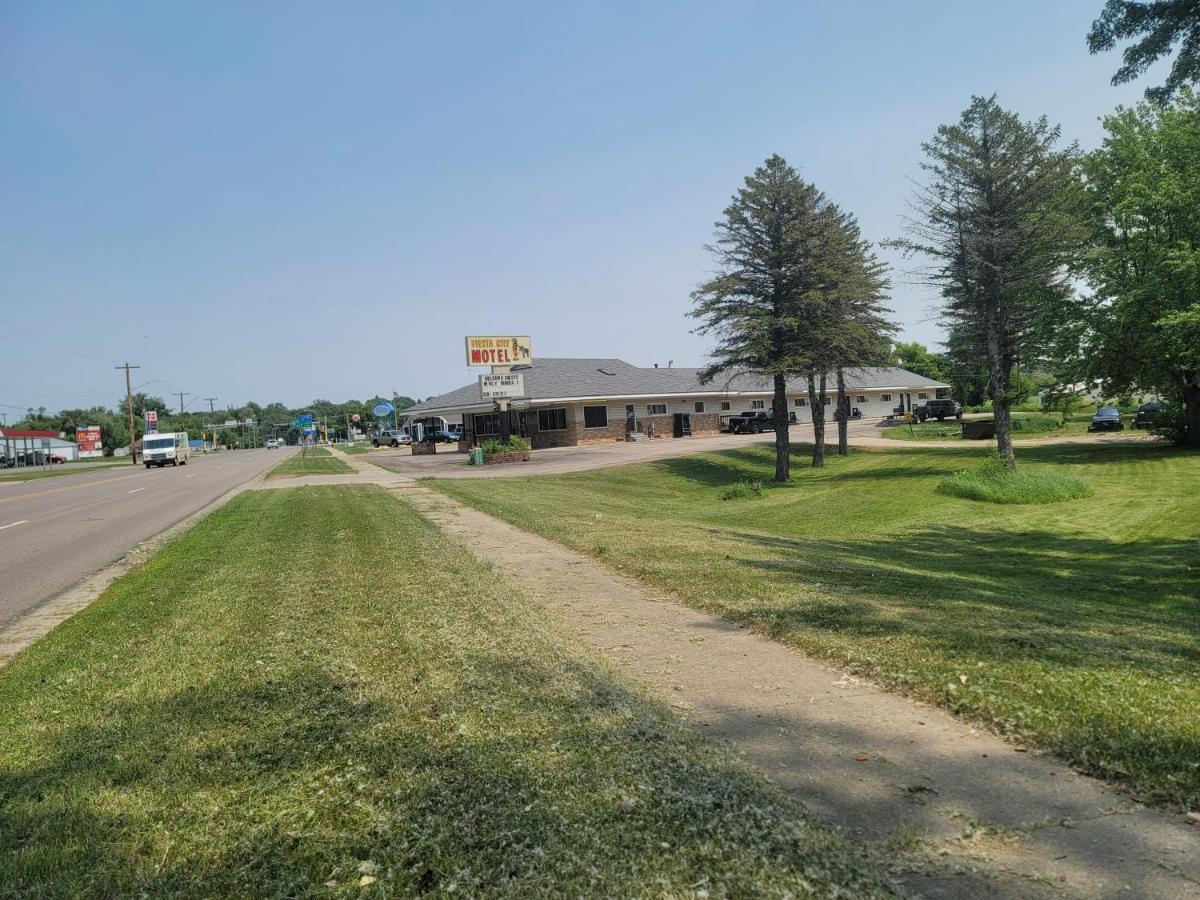 Fiesta City Motel Montevideo Exterior photo
